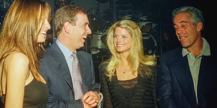 Eski Prens Andrew’un taht sırasından çıkarılması gündemde